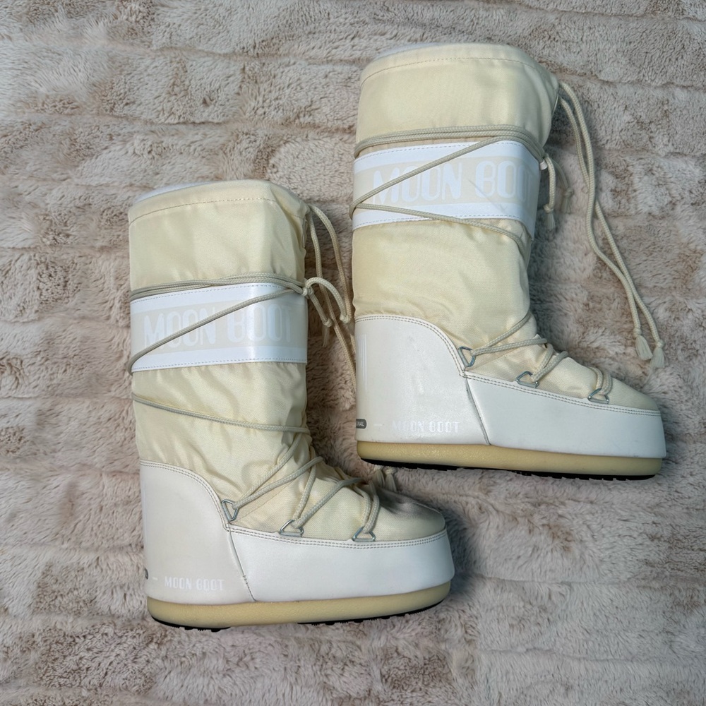 Moon Boot Women's Ivory White Winter Snow Boots